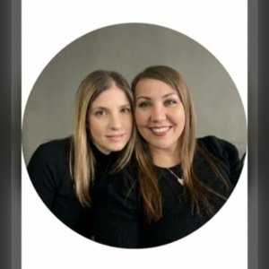 Julia De Oliveira & Rosa Roselli